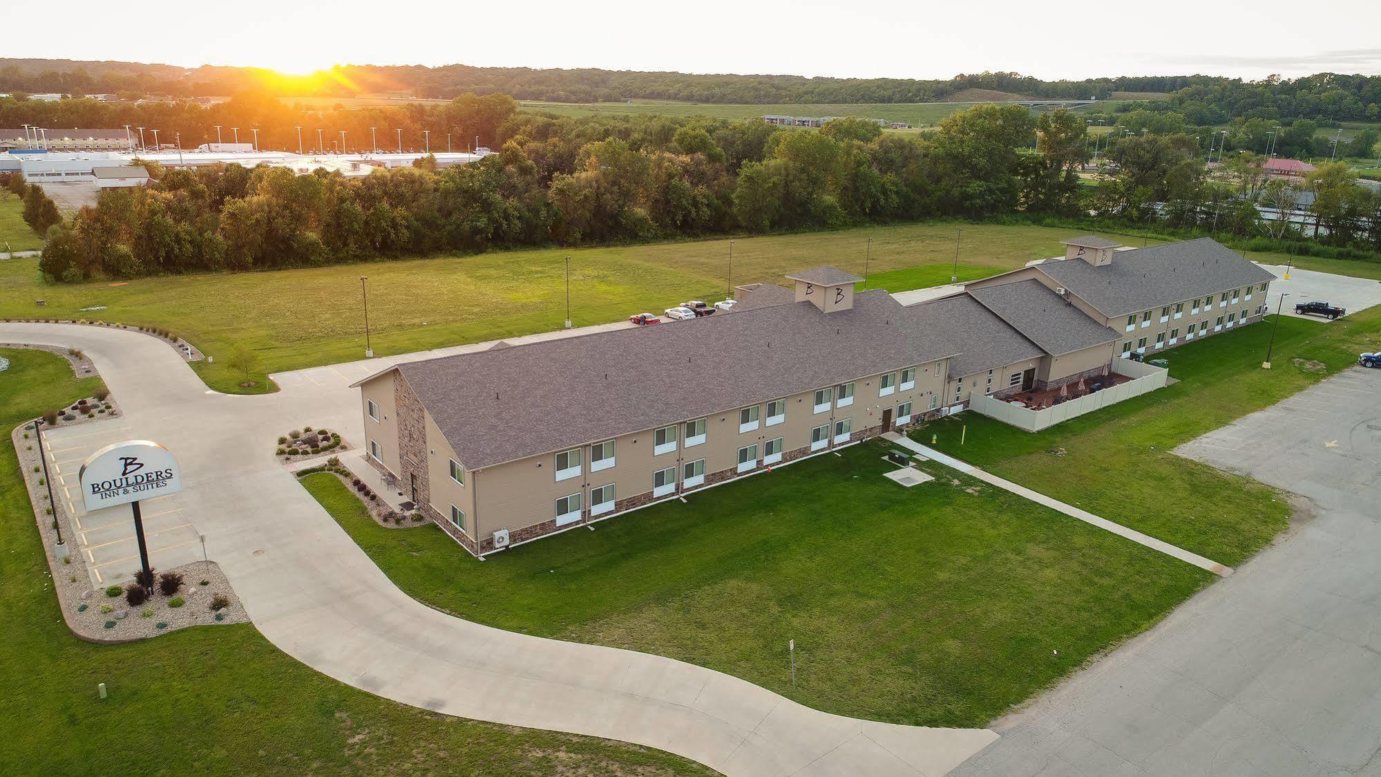 Cobblestone Inn & Suites Fort Madison Buitenkant foto